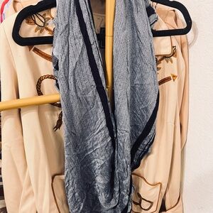 Gray and Black Knit Scarf